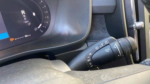 Volvo XC40 2.0 B3 G Essential Auto