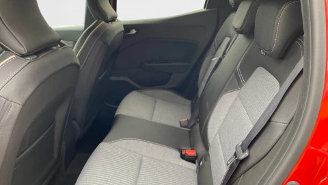 Renault Clio Techno full hybrid E-Tech 145 (103Kw)