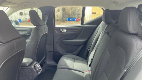 Volvo XC40 2.0 B3 G Essential Auto