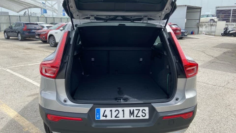 Volvo XC40 2.0 B3 G Essential Auto