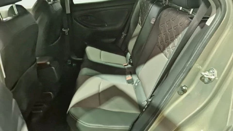 Toyota Yaris Cross 1.5 120H Active Tech Pack Connect