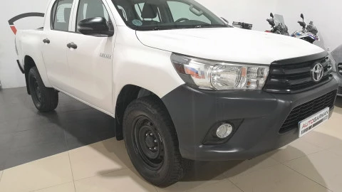Toyota Hilux  2.4 D4D Cabina Doble GX