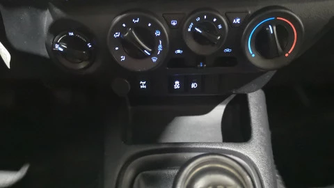 Toyota Hilux  2.4 D4D Cabina Doble GX