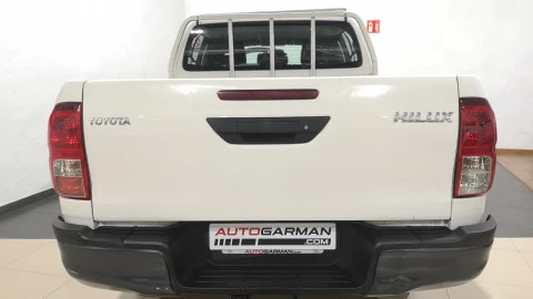 Toyota Hilux  2.4 D4D Cabina Doble GX