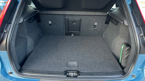 Volvo XC40 Recharge Single Core Auto