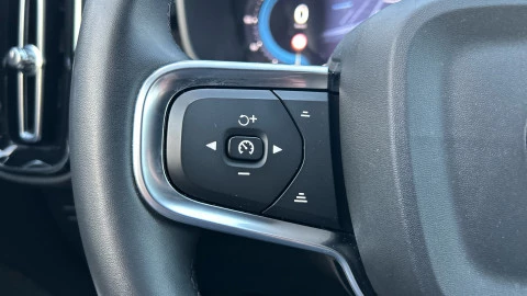 Volvo XC40 Recharge Single Core Auto