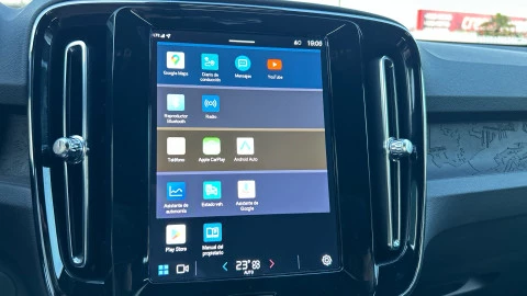 Volvo XC40 Recharge Single Core Auto