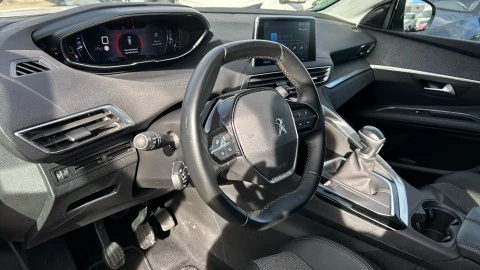 Peugeot 3008 1.2 PURETECH 96KW (130CV) ALLURE S&S