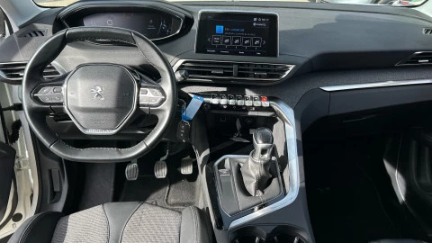 Peugeot 3008 1.2 PURETECH 96KW (130CV) ALLURE S&S