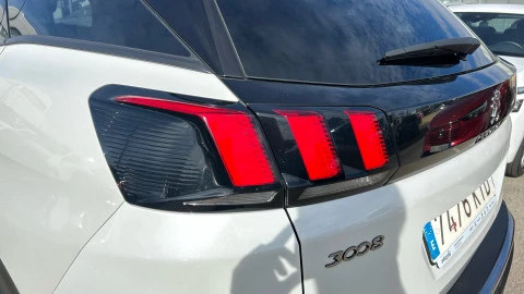 Peugeot 3008 1.2 PURETECH 96KW (130CV) ALLURE S&S