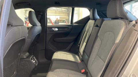 Volvo XC40 2.0 B3 G Core Auto