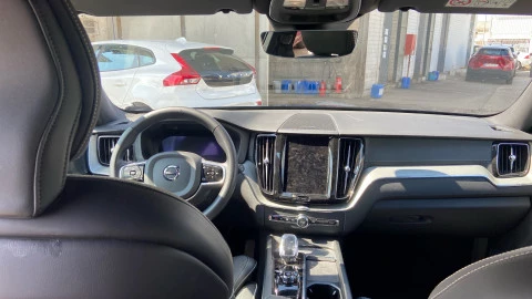 Volvo XC60 2.0 T6 AWD Recharge Ultra Black Ed AT