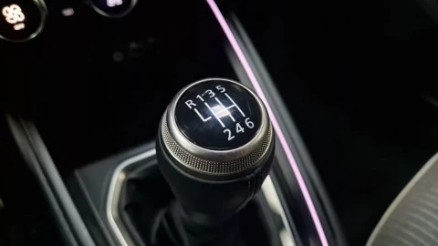 Renault Clio techno Eco-G 100cv (74kW)