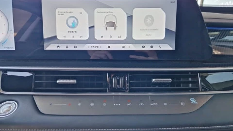 EBRO S700 1.6 TGDI Luxury 7 DCT