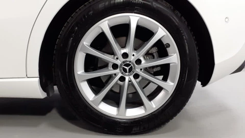 Mercedes-Benz Clase A A 180d 7G-DCT