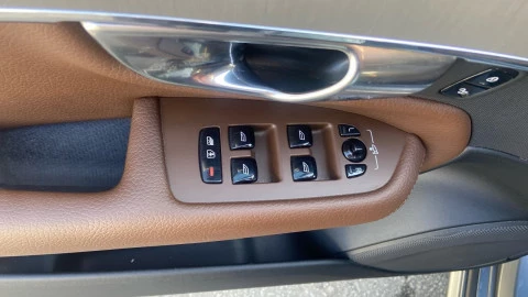 Volvo XC90 2.0 B5 D AWD Business Plus Auto