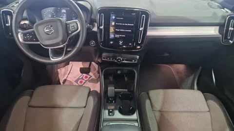 Volvo XC40 1.5 T2 Momentum Core Auto