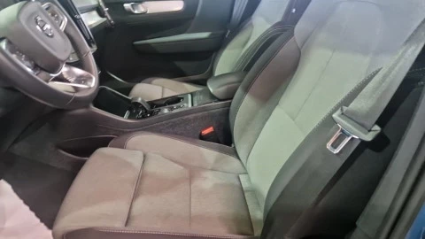 Volvo XC40 1.5 T2 Momentum Core Auto