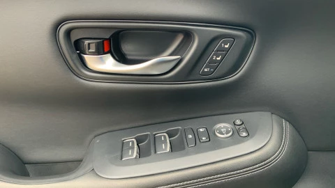 Honda ZR-V 2.0 i-MMD 4x2 Advance CVT