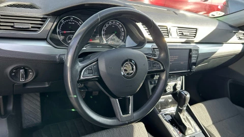 Skoda Superb 2.0 TDI 110KW (150cv) DSG Ambition