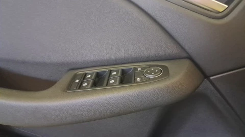 Renault Clio Zen TCe 67 kW (91CV)