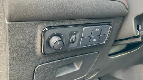 Maxus T60 MAX T60 MAX 4WD 8AT