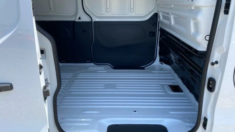 Renault Trafic E-Tech Furgón L2 H1 batería 52kW