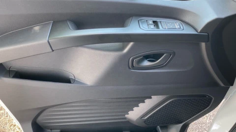 Renault Trafic E-Tech Furgón L2 H1 batería 52kW