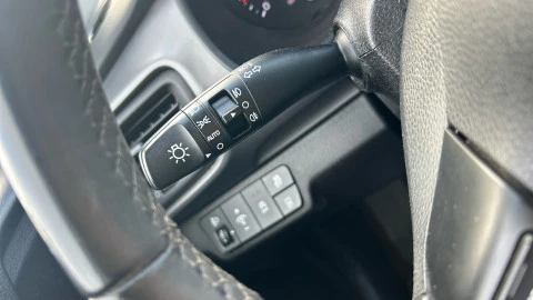 Kia Stonic 1.2 DPi 62kW (84CV) Concept