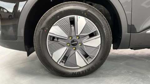 EBRO S400 1.5 DHE HEV Premium CVT
