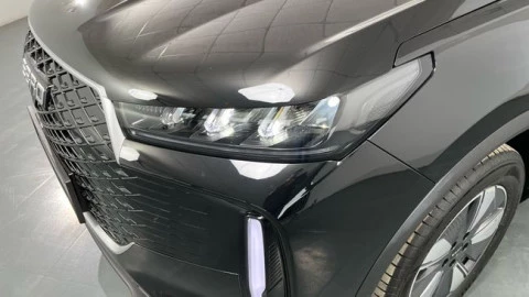 EBRO S400 1.5 DHE HEV Premium CVT
