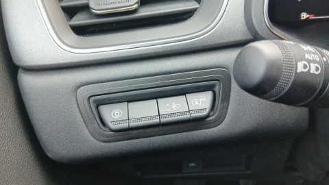 Renault Captur techno Eco-G 100cv (74 kW)