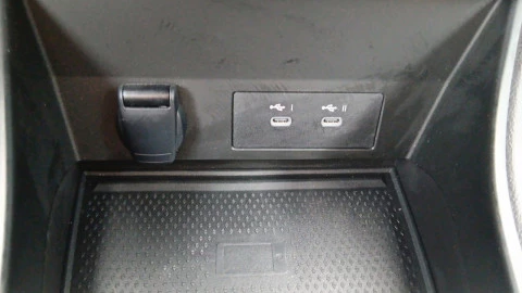Renault Captur techno Eco-G 100cv (74 kW)