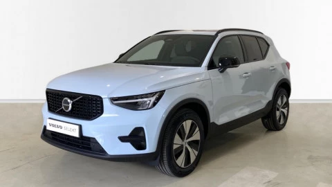 Volvo XC40 2.0 B3 G Plus Dark Auto