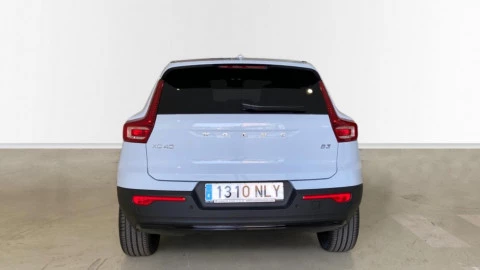 Volvo XC40 2.0 B3 G Plus Dark Auto