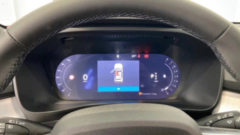 Volvo XC40 2.0 B3 G Plus Dark Auto