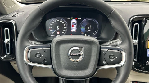 Volvo XC40 1.5 T4 Recharge PHEV Core Auto