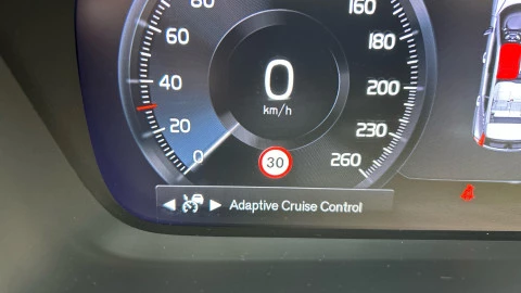Volvo XC40 1.5 T4 Recharge PHEV Core Auto