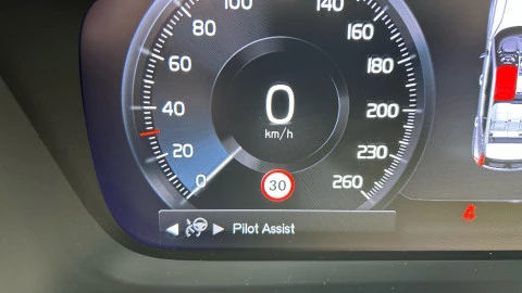 Volvo XC40 1.5 T4 Recharge PHEV Core Auto