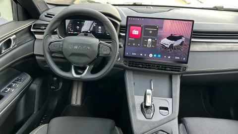 Lynk & Co 01 1.5 PHEV Core Lynk & Co 01 1.5 PHEV Core