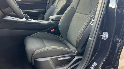 Lynk & Co 01 1.5 PHEV Core Lynk & Co 01 1.5 PHEV Core