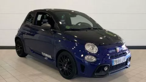 Abarth 595 1.4 TURBO 121KW MONSTER ENERGY YAMAHA 165 3P Abarth 595 1.4 TURBO 121KW MONSTER ENERGY YAMAHA 165 3P