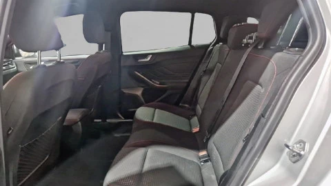 Ford Focus 1.0 Ecoboost MHEV 92kW ST-Line SB