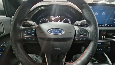 Ford Focus 1.0 Ecoboost MHEV 92kW ST-Line SB