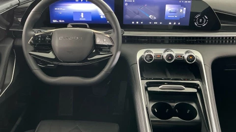 Omoda 9 SHS Premium 1.5 TGDI 395kW AWD