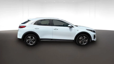 Kia XCeed   1.0 T-GDi Concept
