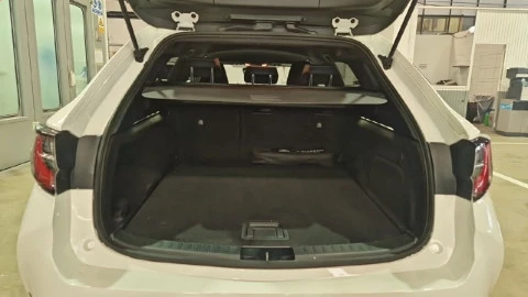 Toyota Corolla 2.0 180H STYLE E-CVT TOURING SPORT