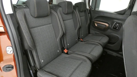 Peugeot Rifter  Diesel  1.5BlueHDi S&S Standard GT Line EAT8 130