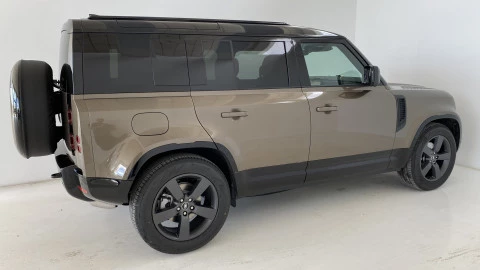 Land Rover Defender 3.0D I6 250 X-Dyn SE 110 Auto 4WD MHEV