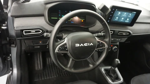 Dacia Jogger Expression HYBRID 105kW (140CV) 5 plazas
